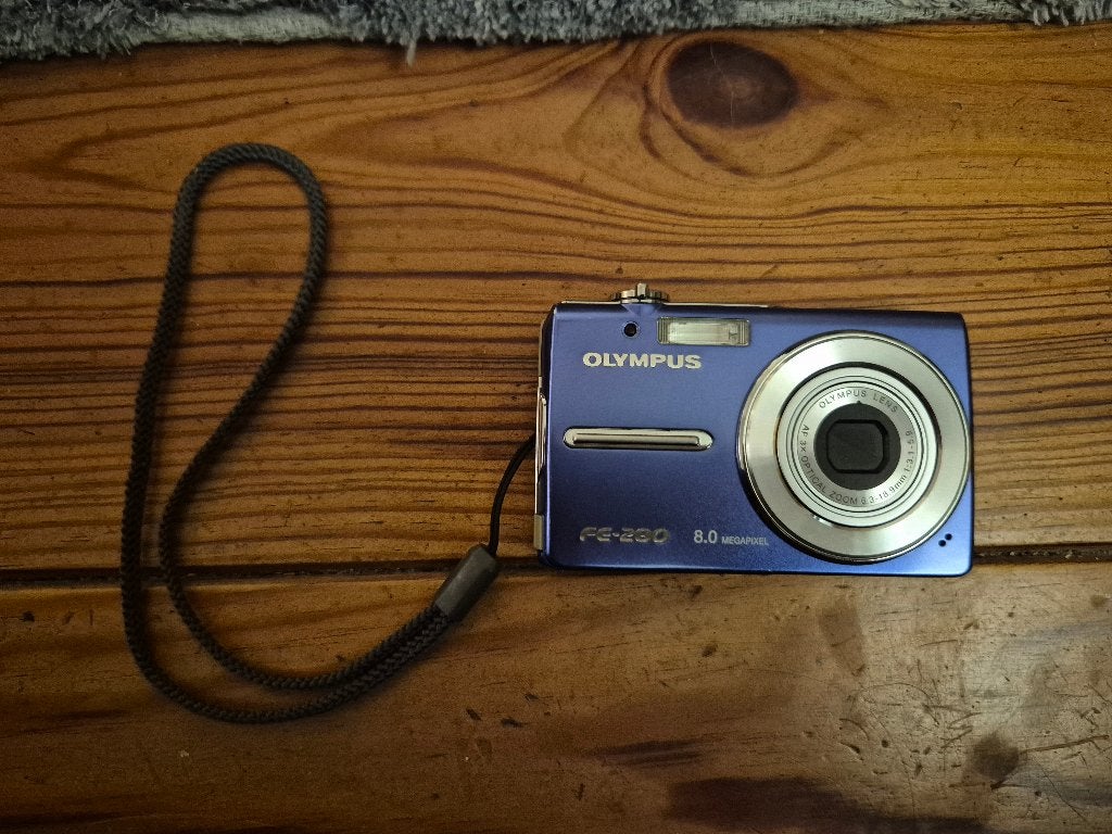 Olympus fe280 digitale camera, Zo goed als nieuw, Olympus, Compactcamera, Ophalen