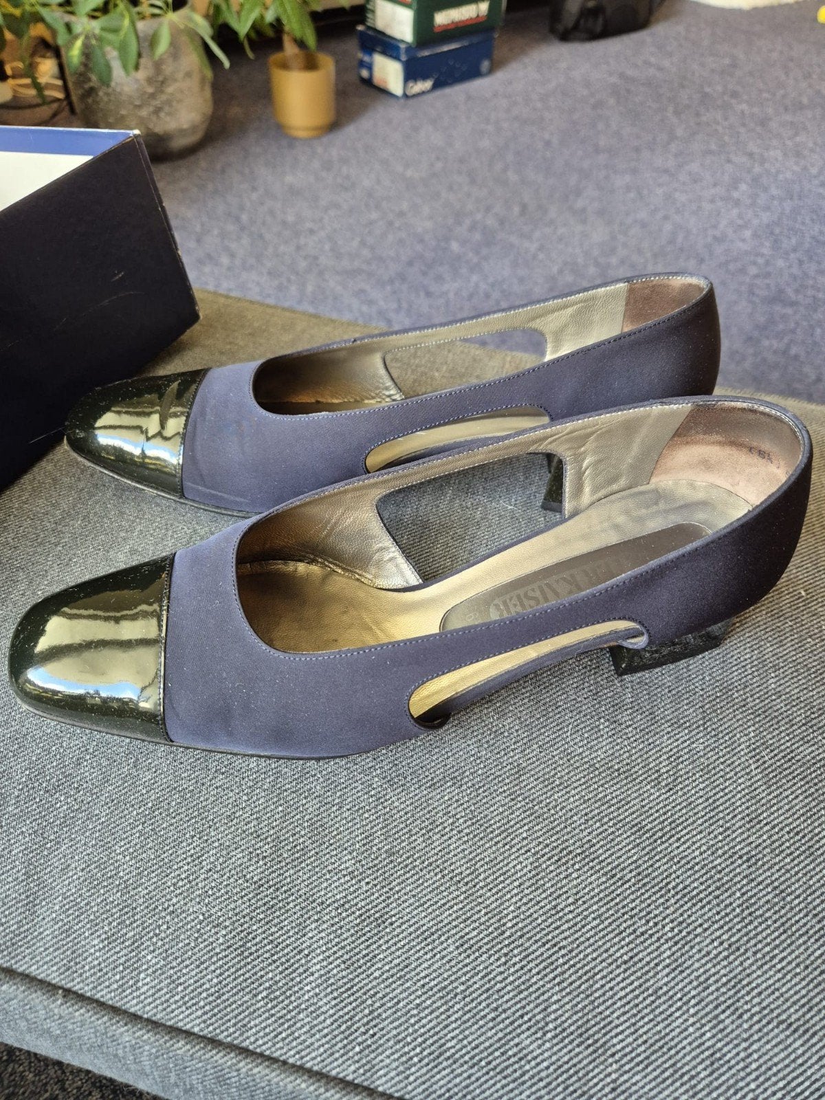 Peter Kaiser donkerblauwe pumps met lakleren neus – maat 40, Peter Kaiser, Pumps, Gedragen, Verzenden