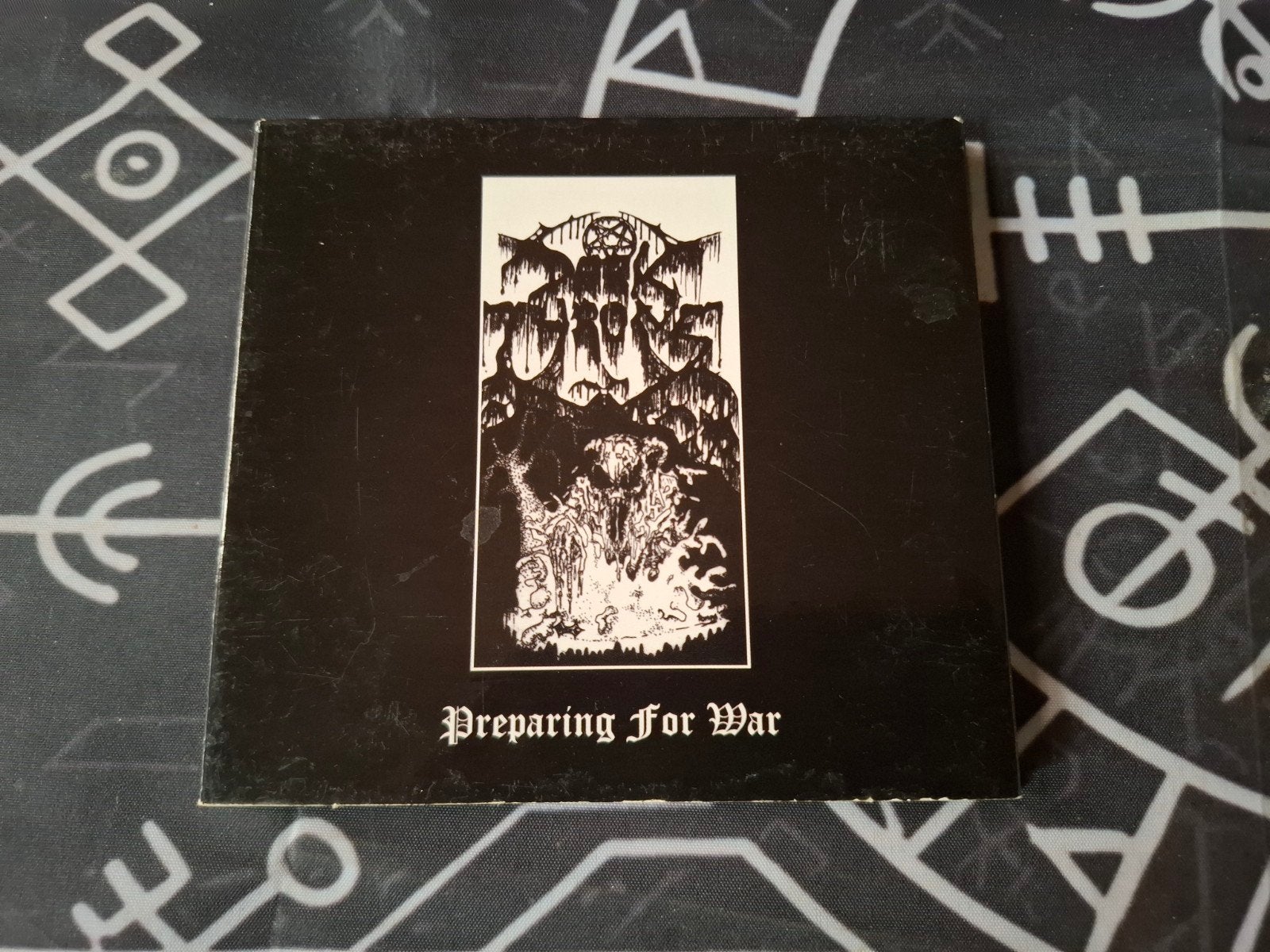 Darkthrone - Preparing For War [CDVILED83] 2000/2004, Cd's en Dvd's, Ophalen of Verzenden, Zo goed als nieuw, Verzamelalbum, Black metal