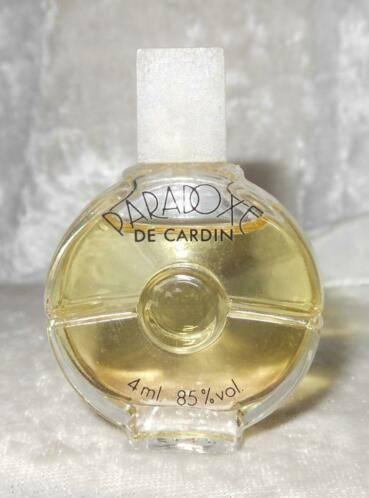 Volle parfum mini Piere cardin Paradoxe, Ophalen of Verzenden, Zo goed als nieuw, Miniatuur, Gevuld