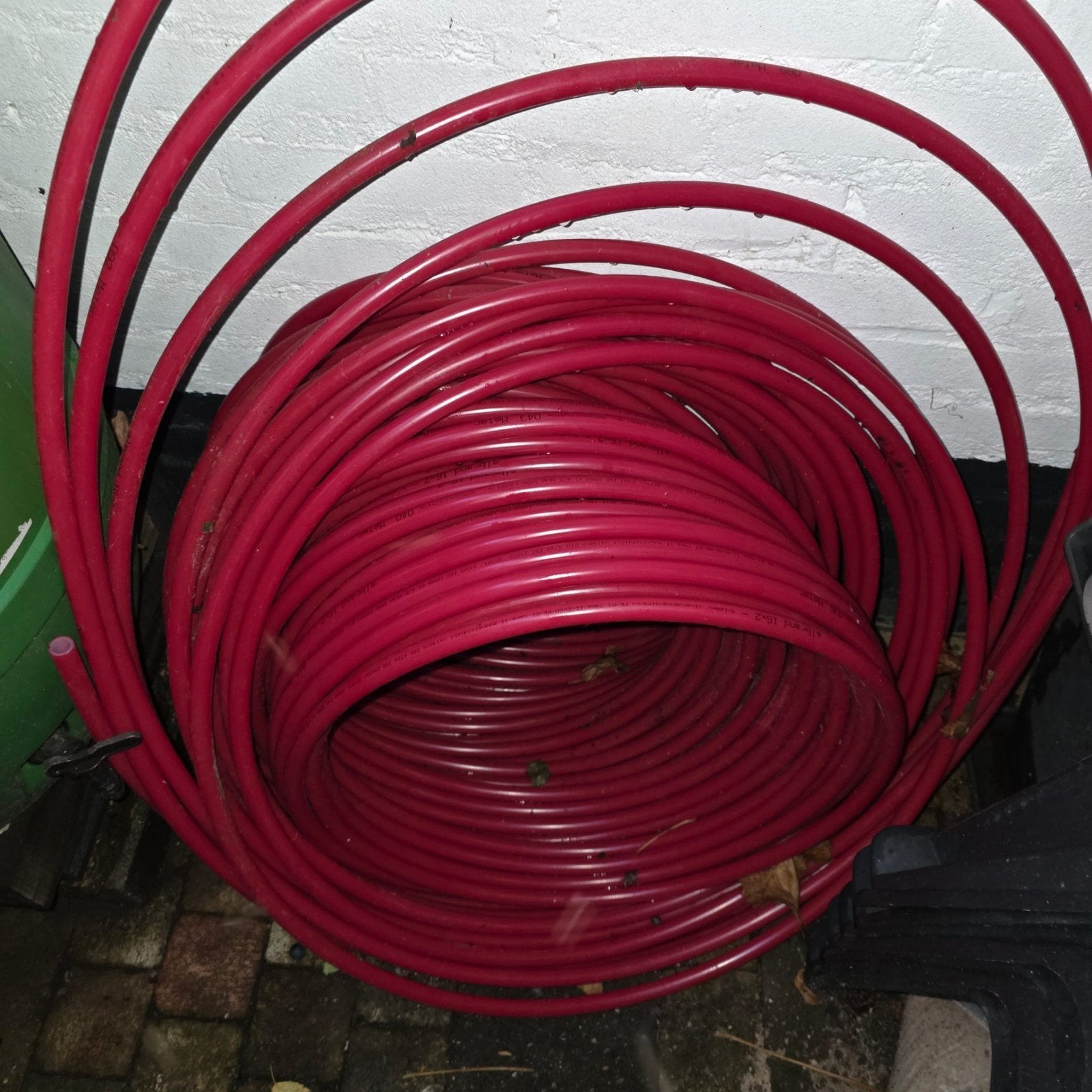 Rode kunststof buis voor diverse toepassingen, Ophalen, Pvc, 6 meter of meer, Nieuw