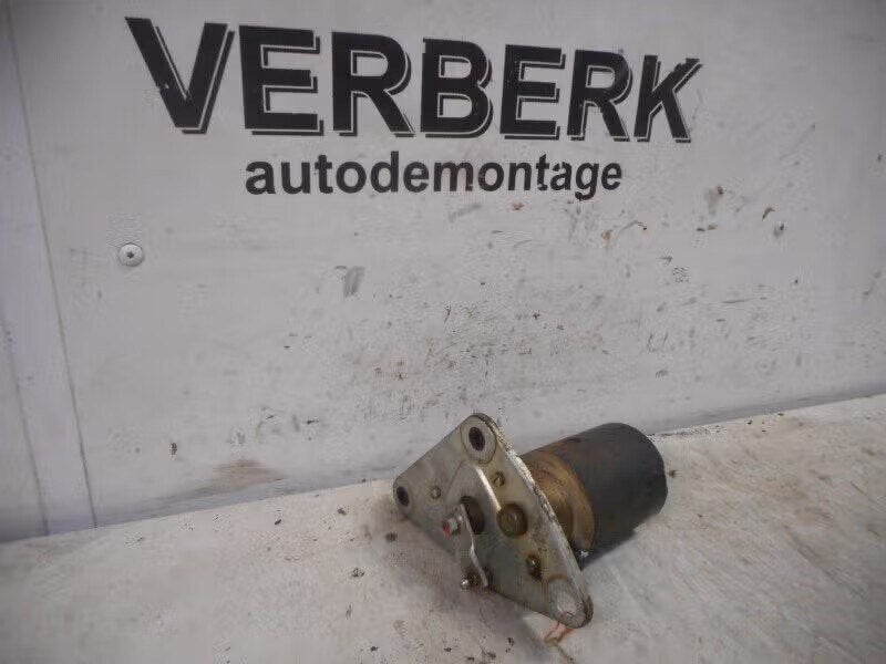 RUITENWISSERMOTOR VOOR Ponton (W105) (l7-52b-12v--n3), Gebruikt, Mercedes-Benz AG, Ophalen of Verzenden, Dialog.mb@mercedes-benz.com