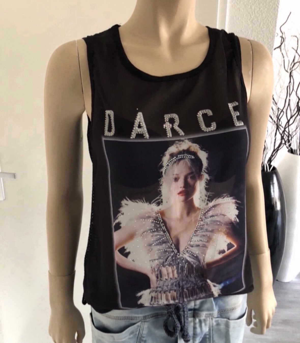 Dont speak zwart top maat M, Kleding | Dames, Verzenden, Zo goed als nieuw, Zwart, Zonder mouw