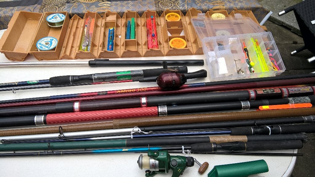 TE koop aangeboden mooi vishengels met accessoires., Ophalen, Gebruikt, Overige typen
