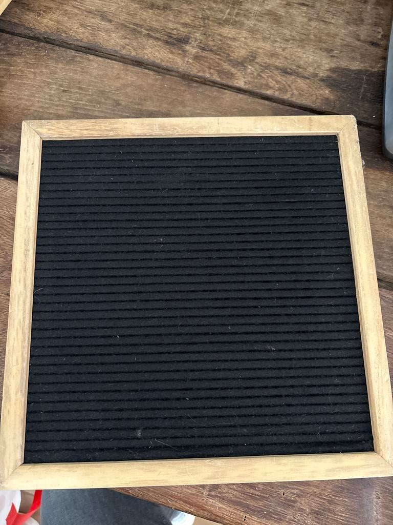 Letterbord met houten frame en letters, Ophalen, Zo goed als nieuw, Overige typen