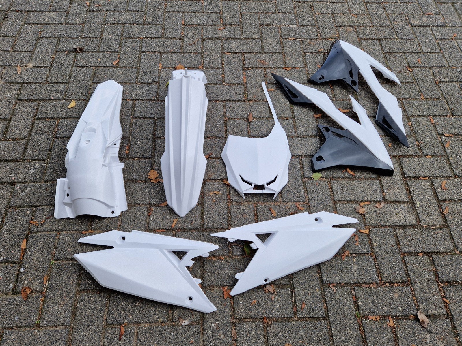 Suzuki plasticset wit rmz 250-450 2018-2026, Motoren, Ophalen of Verzenden, Nieuw