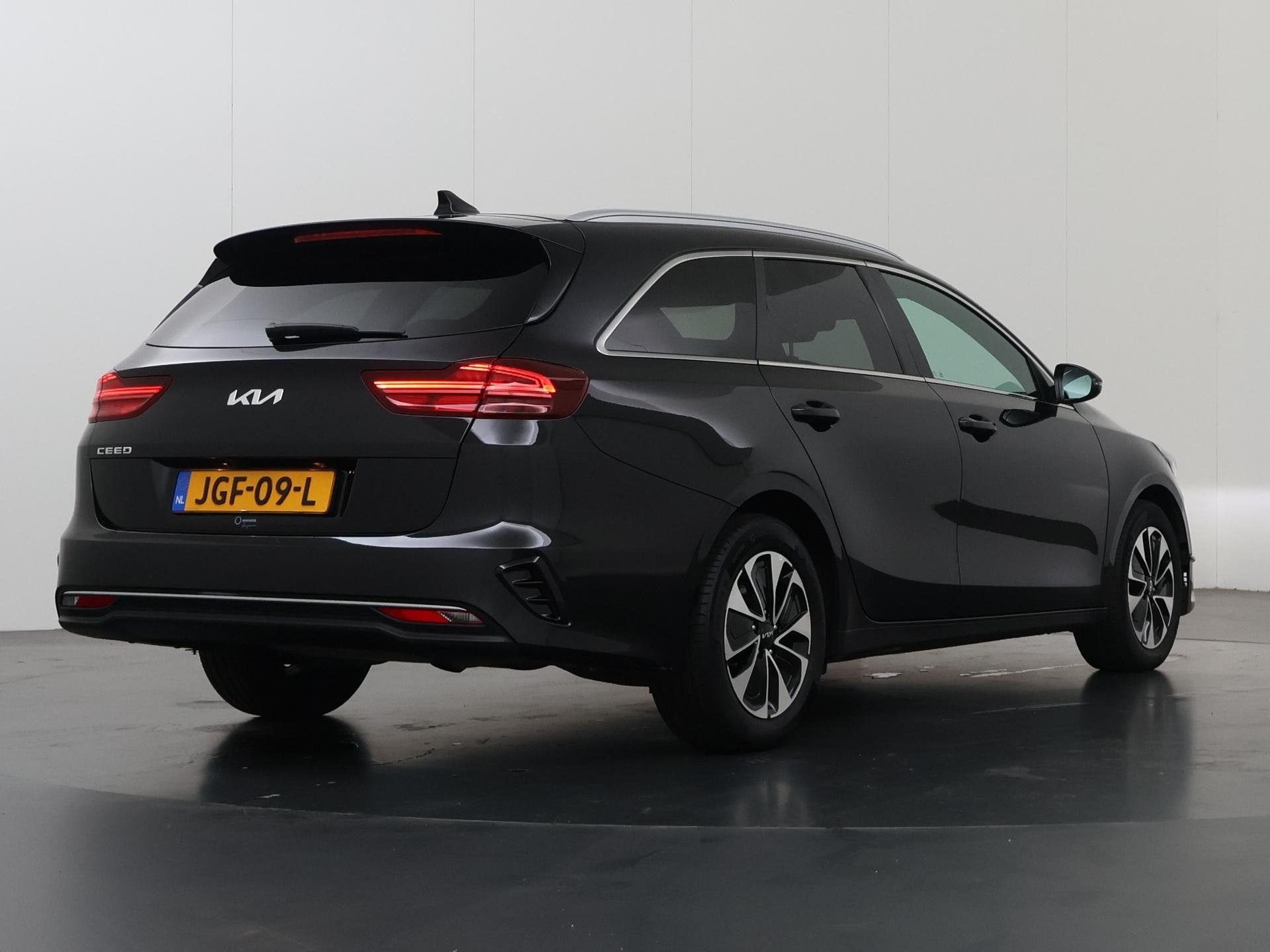 Kia Ceed Sportswagon 1.0 T-GDi MHEV Design Edition | Navigat, Auto's, Euro 6, 1309 kg, Zwart, Origineel Nederlands