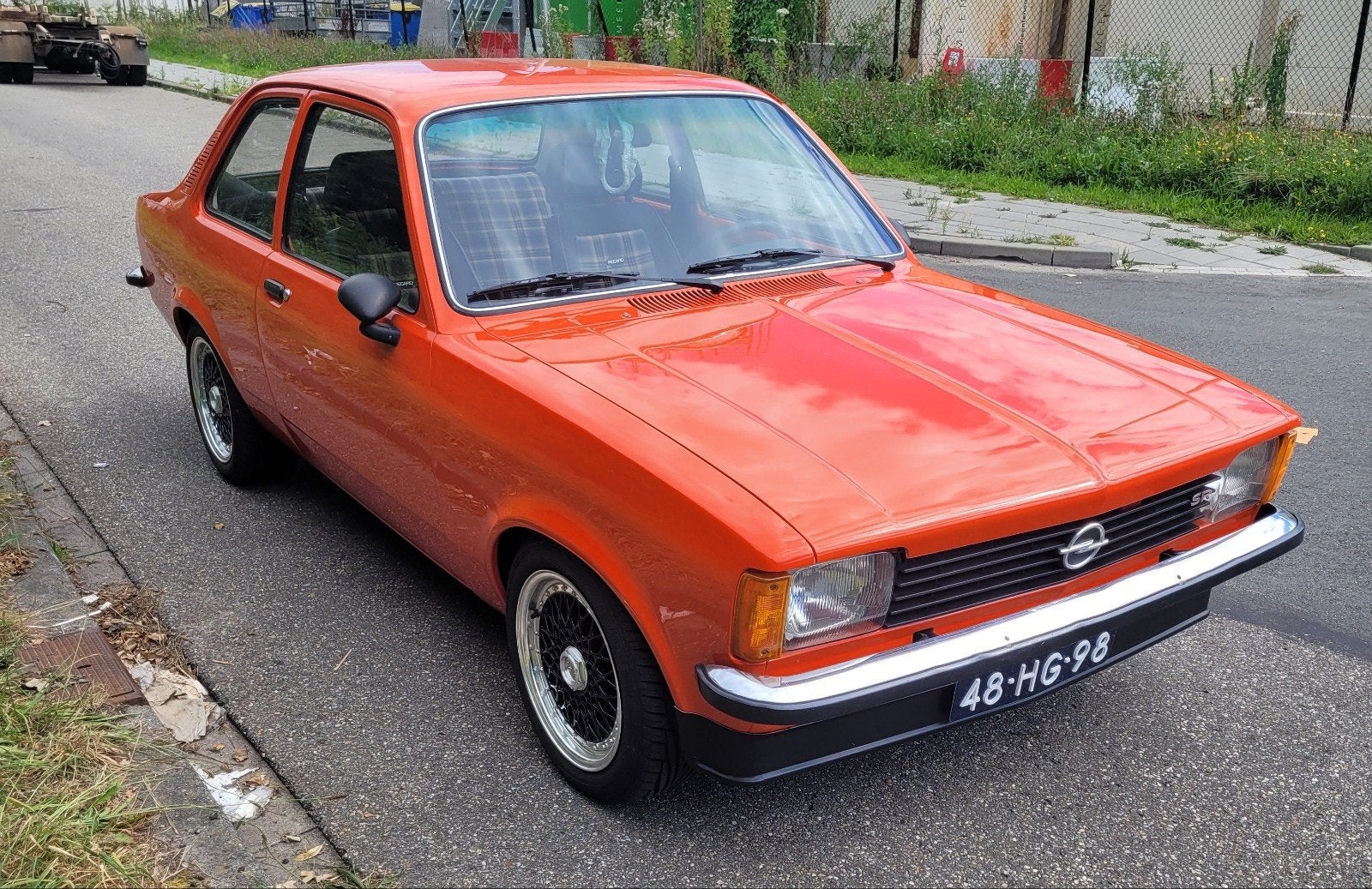 Opel Kadett c 2.2 i 1975, Auto's, Opel, Achterwielaandrijving, Kadett, Origineel Nederlands, Handgeschakeld