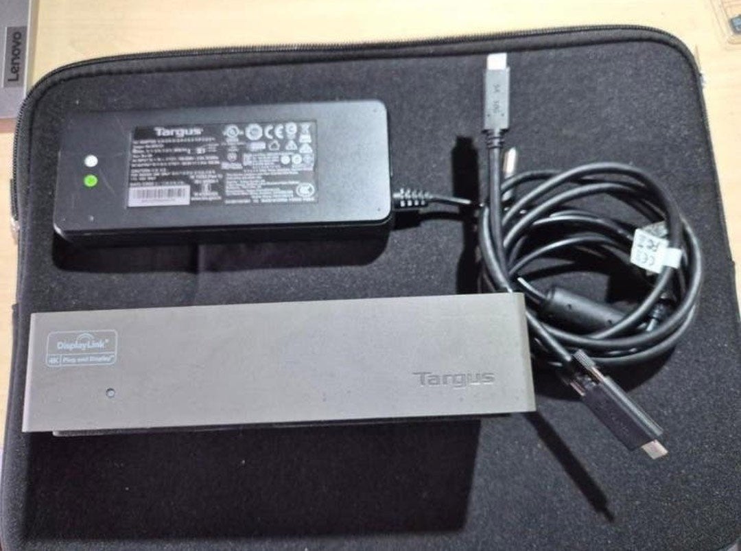 Targus USB-C Universeel Dual Video 4K Docking Station, Ophalen of Verzenden, Zo goed als nieuw, Targus, Docking station