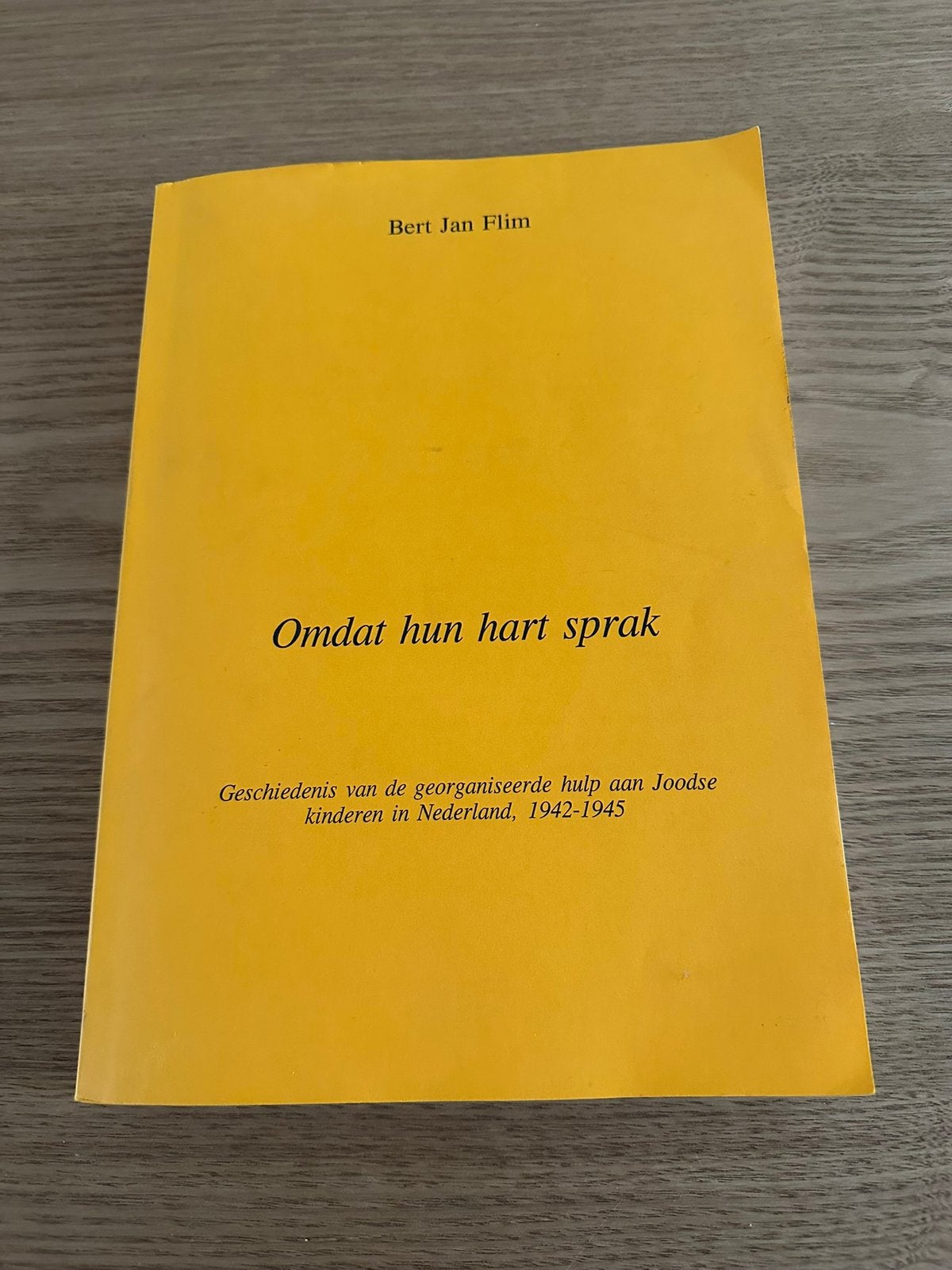 Omdat hun hart sprak. Bert Jan Flim., Ophalen of Verzenden, Gelezen