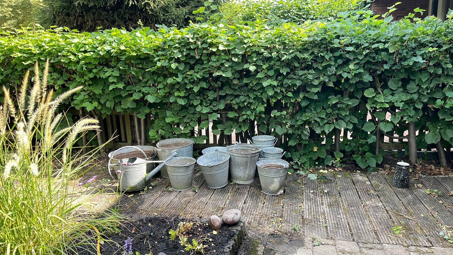 Zinken bakken, emmers, teilen en gieter voor de tuin, Ophalen, Gebruikt