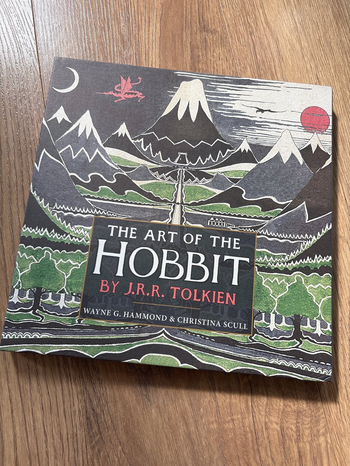 The Art of The Hobbit by J.R.R. Tolkien - Kunstboek, Boeken, Ophalen of Verzenden, Zo goed als nieuw