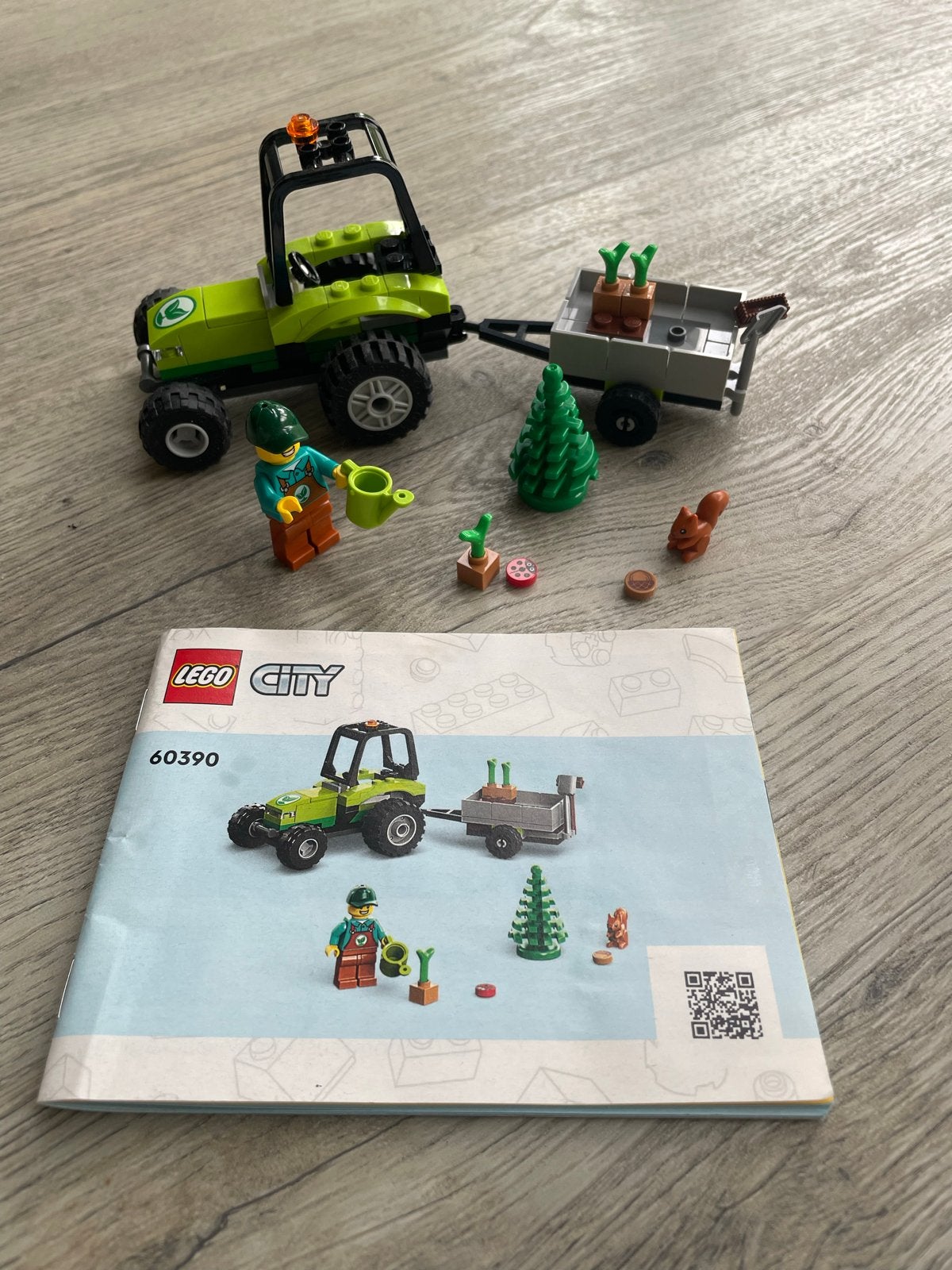Lego City 60390 Park Tractor met aanhanger en minifiguur, Ophalen, City, Lego, Complete set