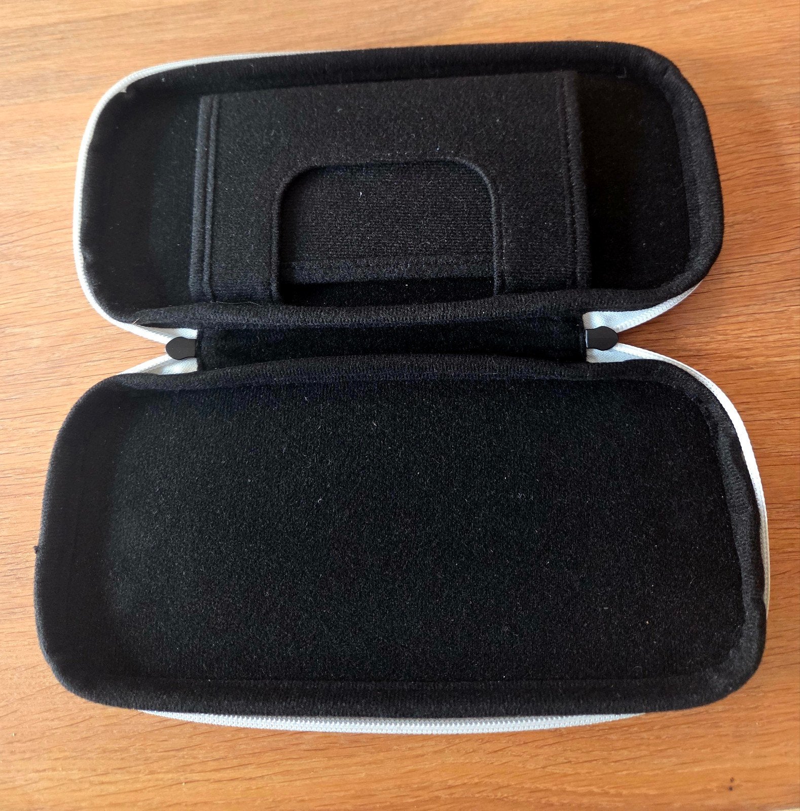 Foto 7 van Nintendo Switch OLED + accessoires (games los te koop)