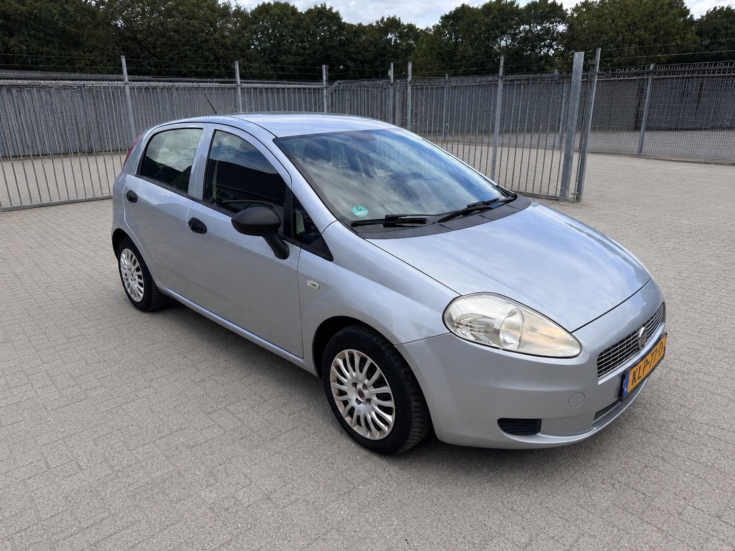 Fiat Punto Evo1.4 16v LPG G3 NIEUWE APK VOLLEDIG ONDERHOUDEN, USB, Stof, Zwart, Handgeschakeld