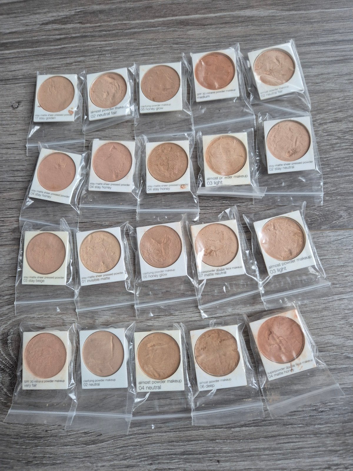 Clinique Poeder Make-up Palletjes- Diverse Tinten, Ophalen of Verzenden