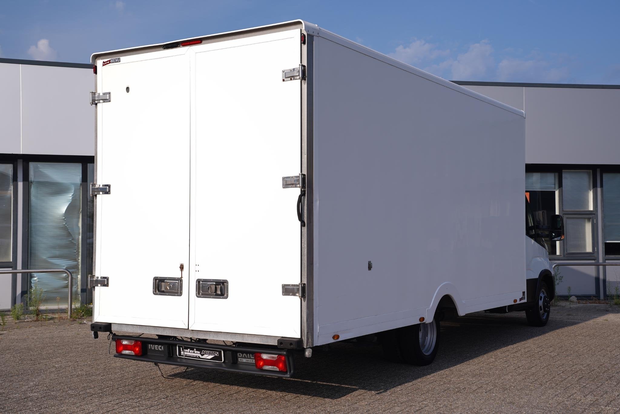 Iveco Daily 35C14 140 pk Automaat Bakwagen 30M3 Airco, Camer, Automaat, Gebruikt, 4 cilinders, Bedrijf