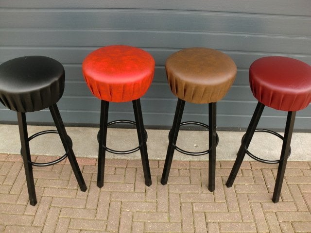 Nieuwe NL productie horeca barkrukken, Ophalen, 5 krukken of meer, Met voetsteun, 60 tot 90 cm