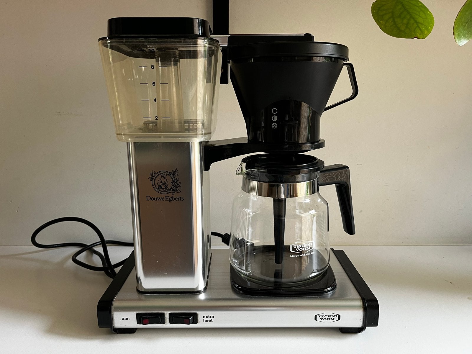 Douwe Egberts Technivorm Moccamaster Koffiezetapparaat, Witgoed en Apparatuur, Koffiezetapparaten, Gebruikt, 10 kopjes of meer