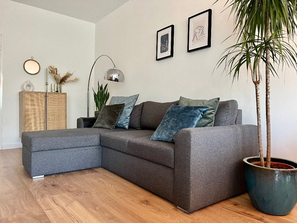 Hoek/slaapbank met opbergruimte (Leenbakker), Ophalen, Gebruikt, 125 tot 150 cm, Hoekbank