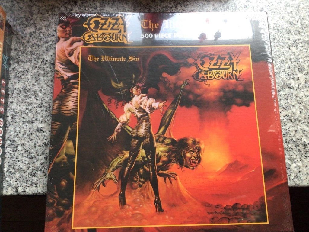Puzzel van Ozzy Osbourne -the ultimate sin - 500 stukjes, Verzamelen, Nieuw, Ophalen of Verzenden, Puzzel van Ozzy Osbourne -the ultimate sin - 500 stukjes