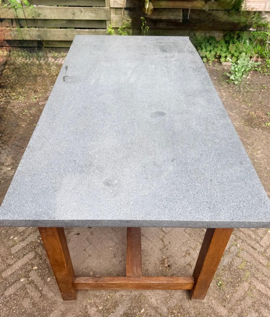 Mooie tuintafel met granieten bovenplaat, Tuin en Terras, Tuintafels, Ophalen of Verzenden, Zo goed als nieuw, Rechthoekig, Overige materialen