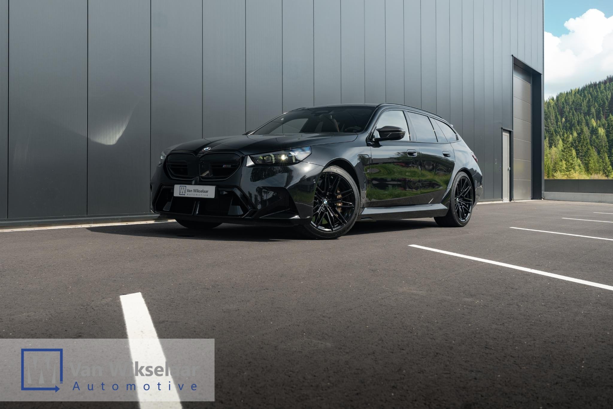 BMW M5 Touring/Keramisch/M Drivers package, Auto's, BMW, Automaat, Gebruikt, 2000 kg, 135 min
