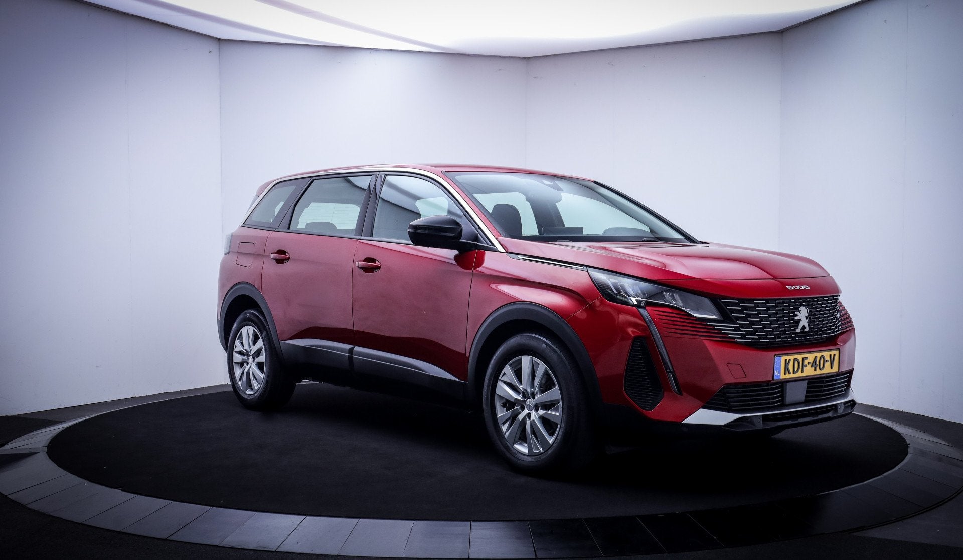 Peugeot 5008 1.2T 7p ESSENCE PACK FULL LED | NAVI | 360 CAM, Auto's, Peugeot, Stof, Zwart, 1199 cc, 1404 kg