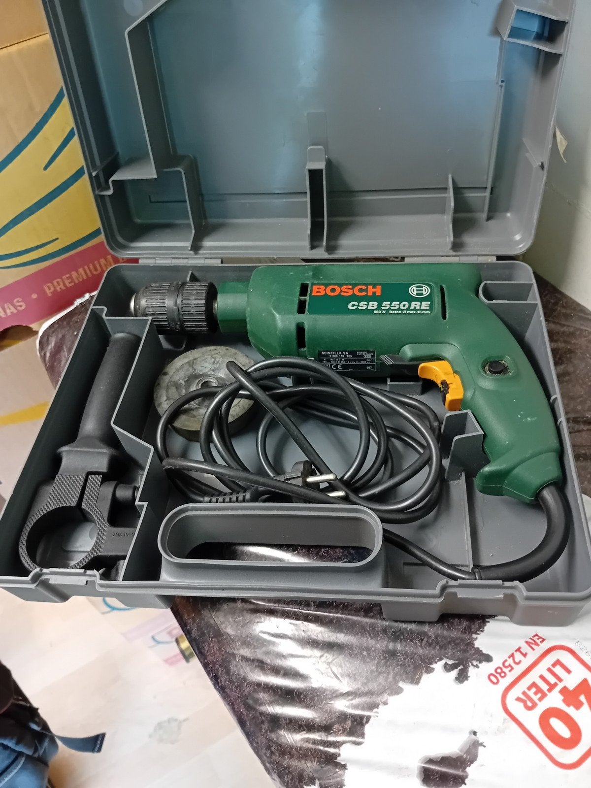 Bosch CSB 550 RE Boormachine met koffer, Boormachine, Gebruikt, Ophalen of Verzenden, Variabele snelheid