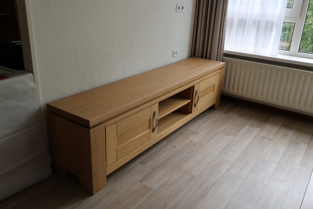 Lichteiken TV-Kast, Ophalen, Gebruikt, 150 tot 200 cm, Minder dan 100 cm
