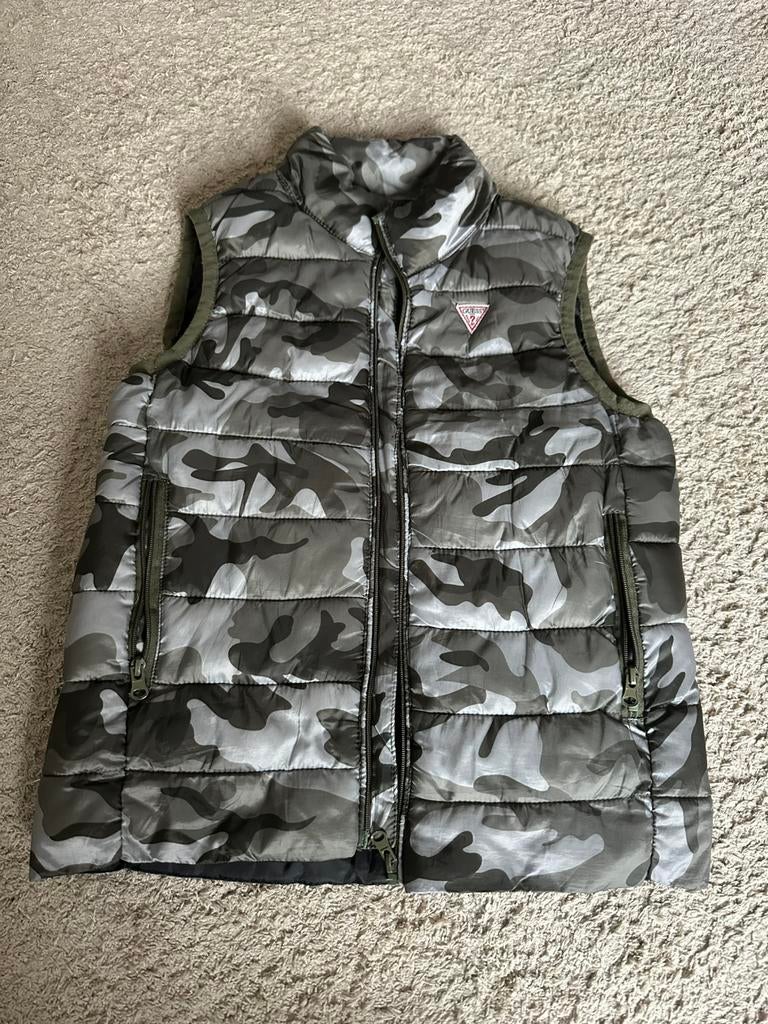 Guess bodywarmer 5 jaar, Ophalen of Verzenden, Zo goed als nieuw, Jongen of Meisje, Overige typen