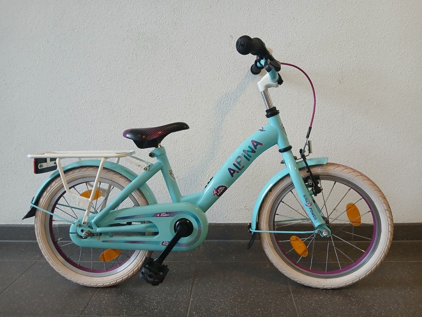 zgan 2x alpina girl power 16 inch, Ophalen, Zo goed als nieuw, 16 tot 20 inch