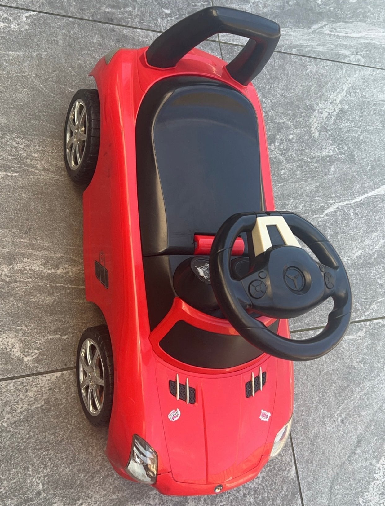 Kinder auto voor 1 jarige tot 3 jaar te koop., Ophalen, Zo goed als nieuw