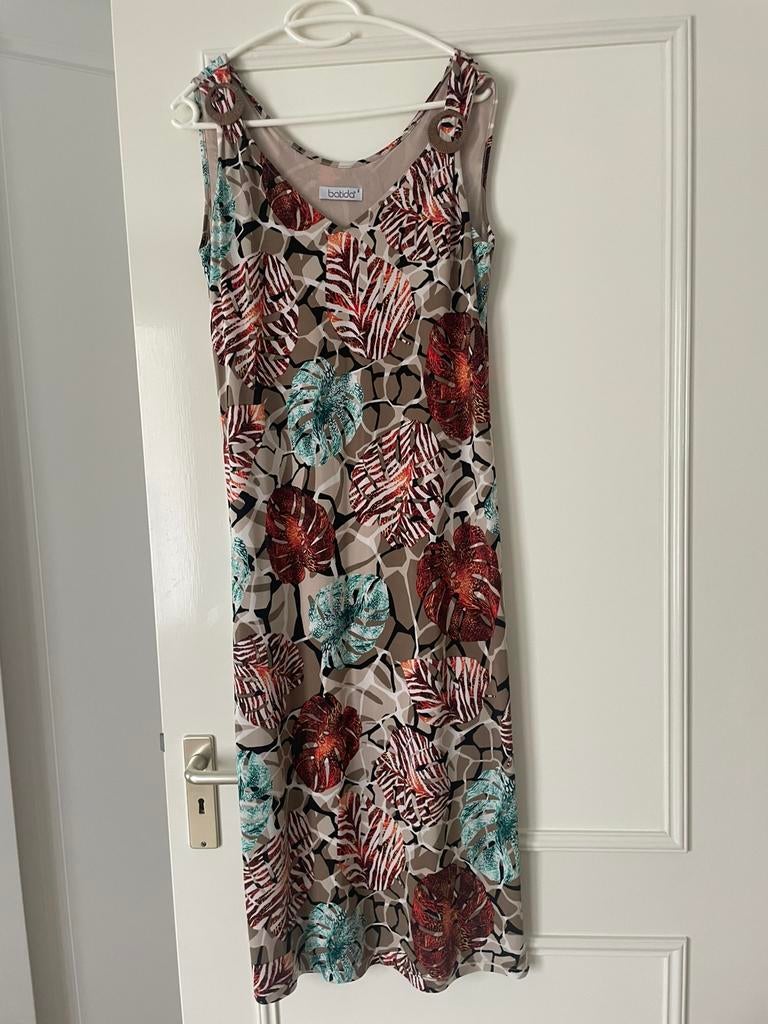 Prachtige zomerse jurk, Kleding | Dames, Jurken, Maat 38/40 (M), Beige, Ophalen of Verzenden, Zo goed als nieuw