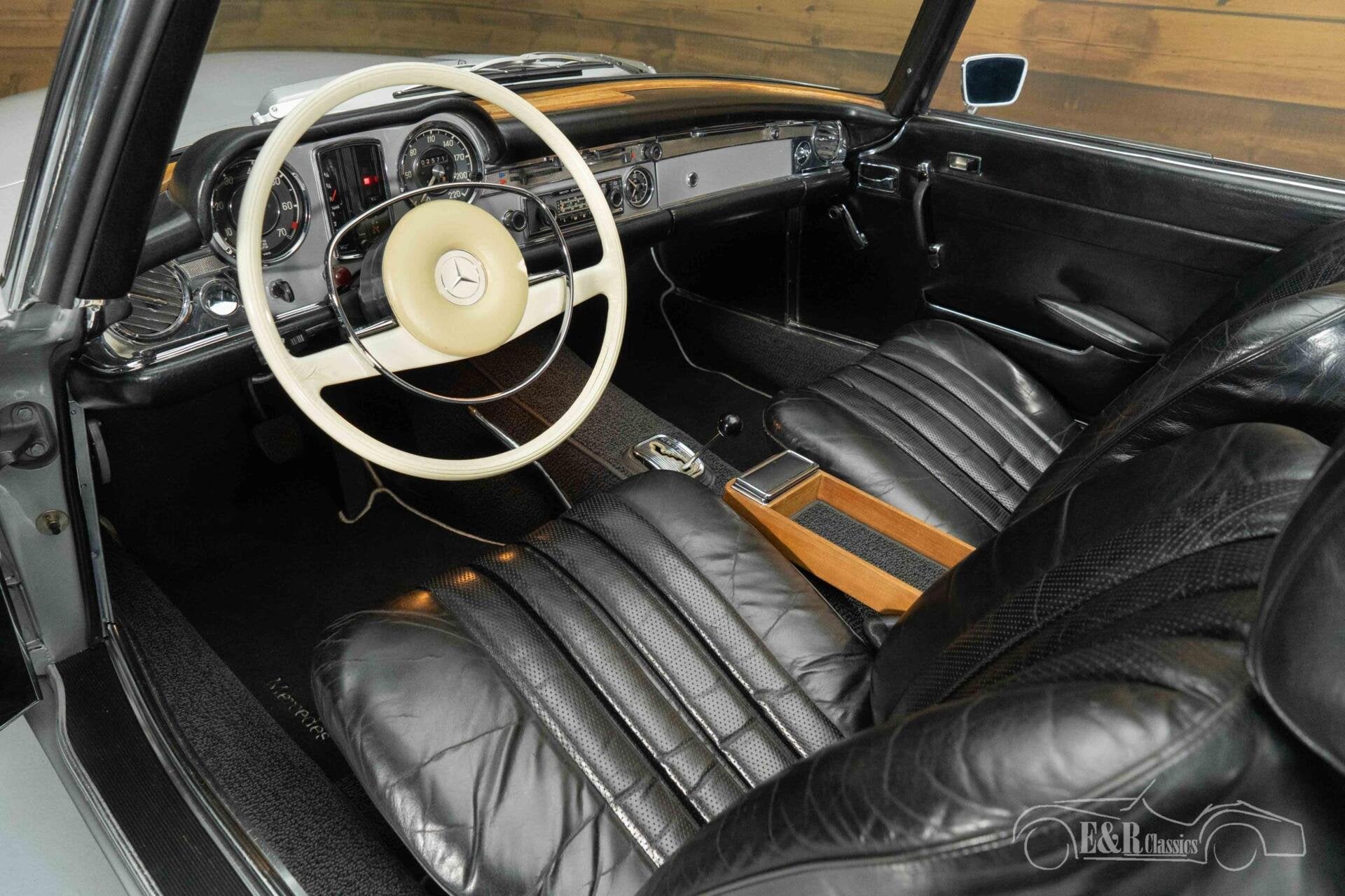 Mercedes 280 SL Cabriolet | 1968, Auto's, Oldtimers, Automaat, Achterwielaandrijving, Zwart, Bedrijf