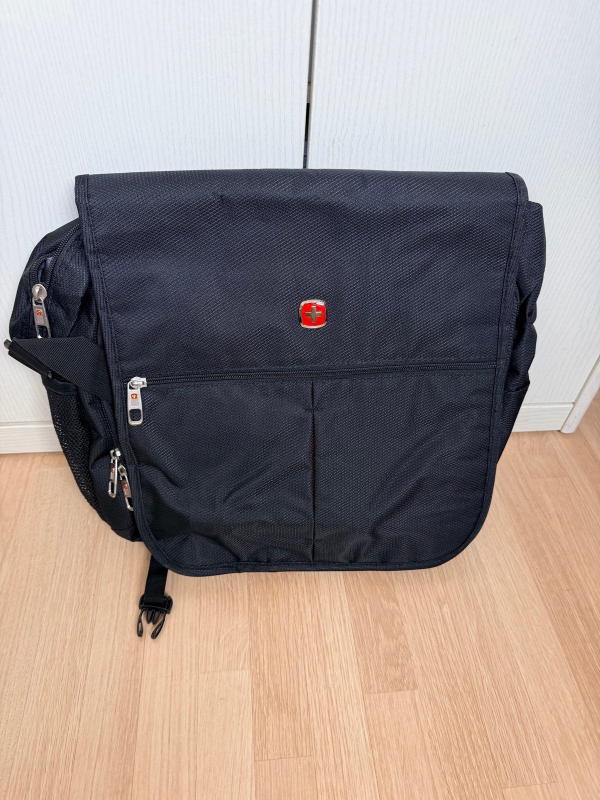 Wenger schoudertas / laptoptas - Zwart - Nieuw, Ophalen, Nieuw, Zwart, Overige merken