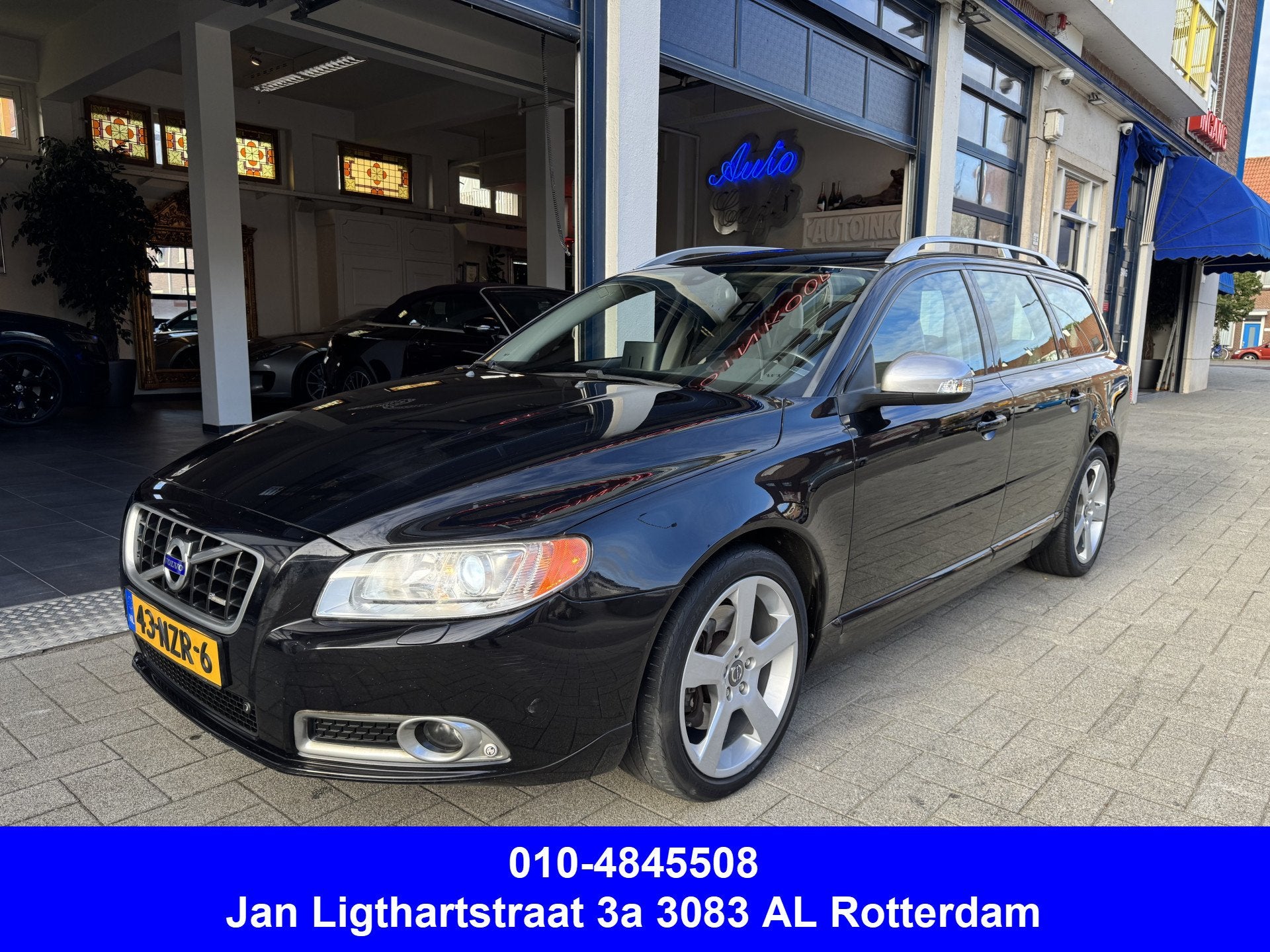 Volvo V70 2.0T R-Edition 203 PK NL AUTO MET N.A.P., Auto's, Euro 5, 4 cilinders, Zwart, Xenon verlichting