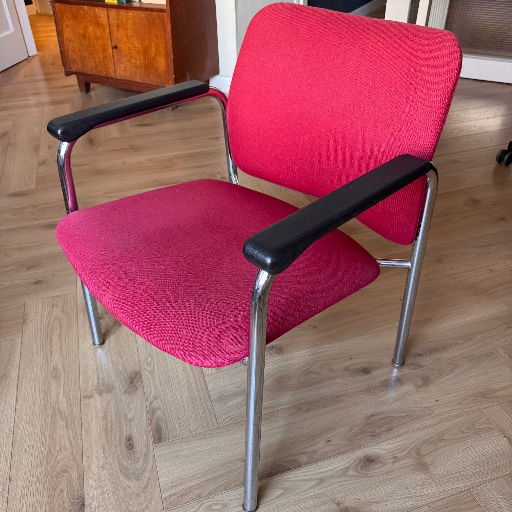 Lage fauteuil ontvangststoel chromen frame bordeauxrood, Huis en Inrichting, Fauteuils, Ophalen, Gebruikt, 75 tot 100 cm, 50 tot 75 cm
