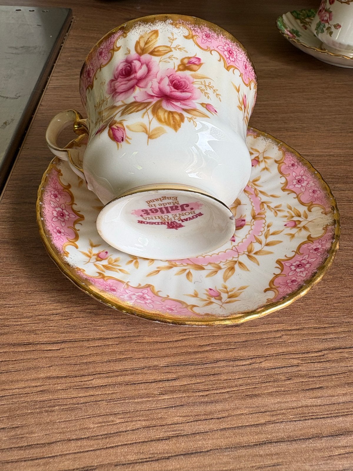 Royal Windsor Bone China 'Juliet' kop en schotel, Antiek en Kunst, Ophalen