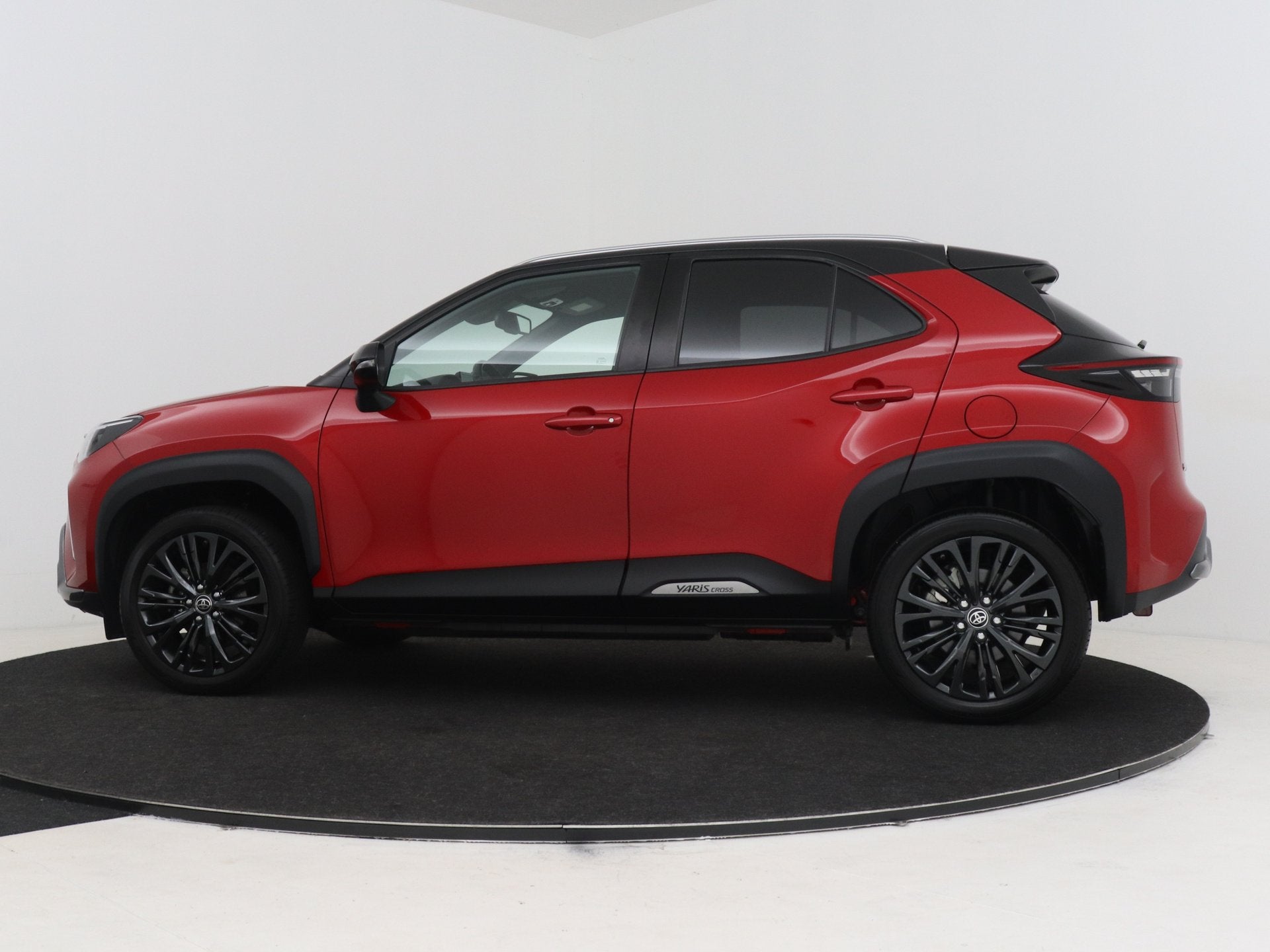 Toyota Yaris Cross 1.5 Hybrid Adventure | Dealer onderhouden, Auto's, Gebruikt, Automatische klimaatregeling, Bedrijf, Hybride Elektrisch/Benzine