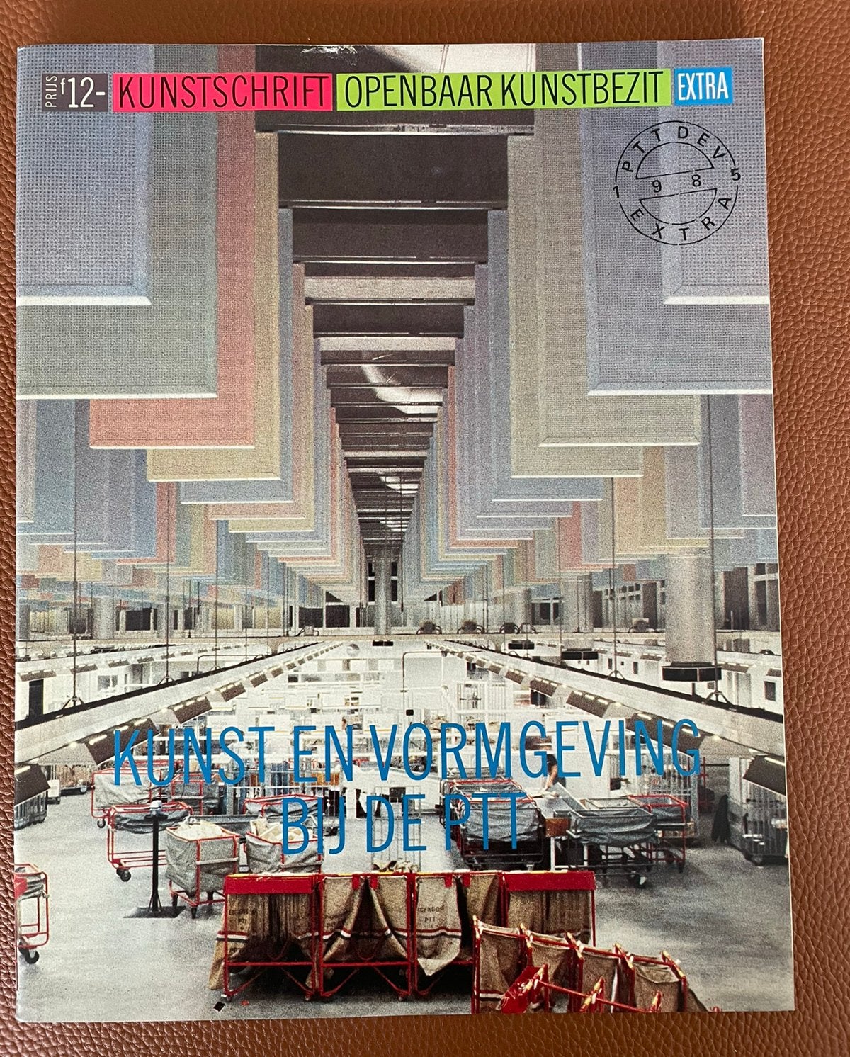 Kunstchrift Extra Kunst en vormgeving bij de PTT, Ophalen of Verzenden