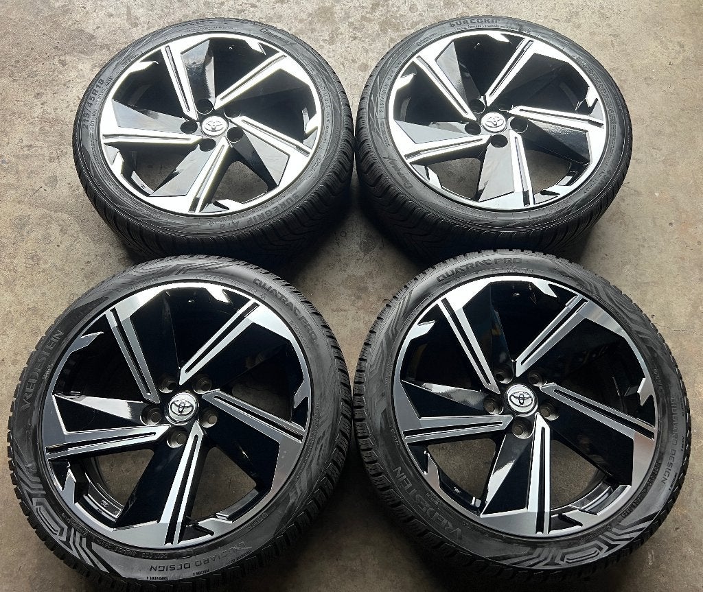 5x114,3 18" Toyota Corolla, Prius +, Auris Velgen + Banden, Auto-onderdelen, Banden en Velgen, Ophalen, 18 inch, Banden en Velgen