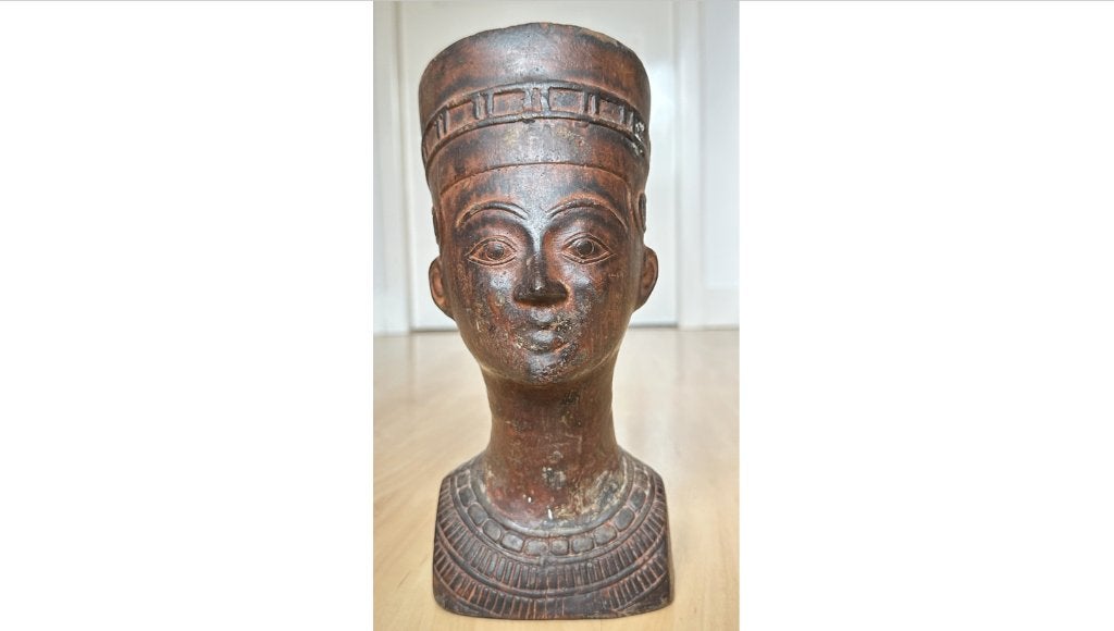 Nefertiti Buste 26 cm, Ophalen of Verzenden, Buste, 20 - 50 cm