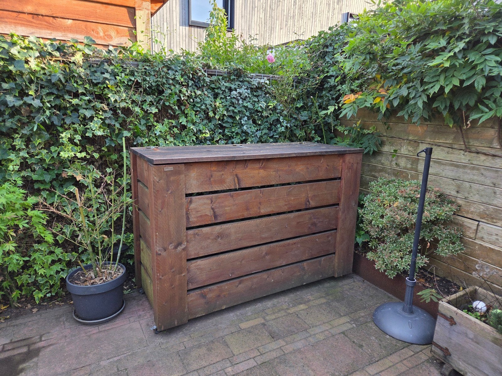 Houten Kliko Ombouw met Wieltjes, Tuin en Terras, Ophalen, Gebruikt, Hout, Containerberging