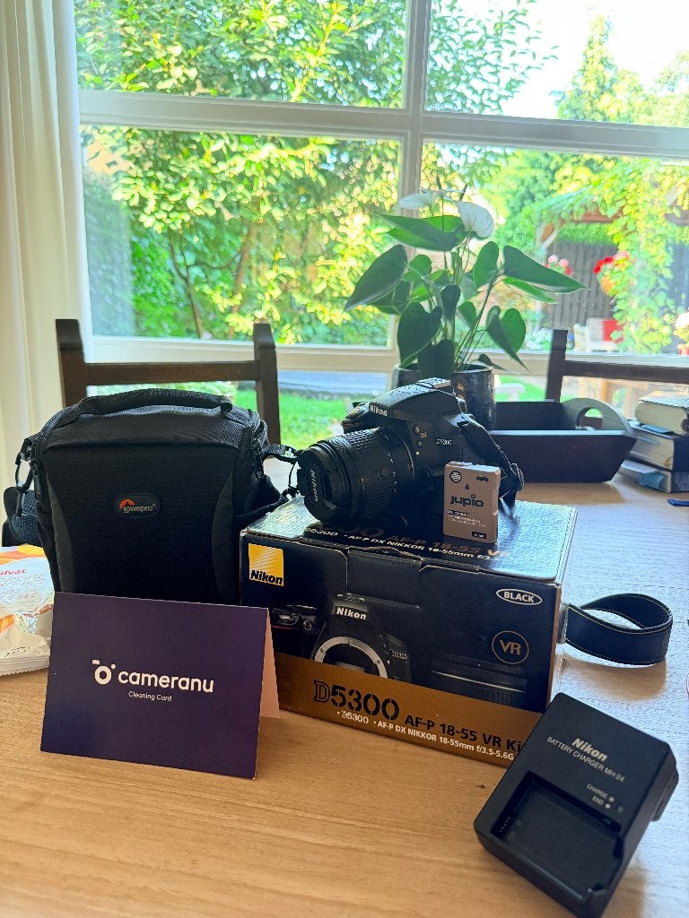 Nikon D5300 Camera + 55mm F/3.5-5.6G VR, Audio, Tv en Foto, Fotocamera's Digitaal, Zo goed als nieuw, Spiegelreflex, Nikon, Geen optische zoom