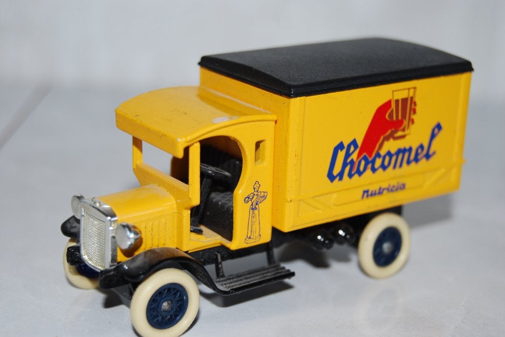 Lledo Promotional Chocomel Nutricia, Ophalen of Verzenden, Zo goed als nieuw, Auto, Overige merken