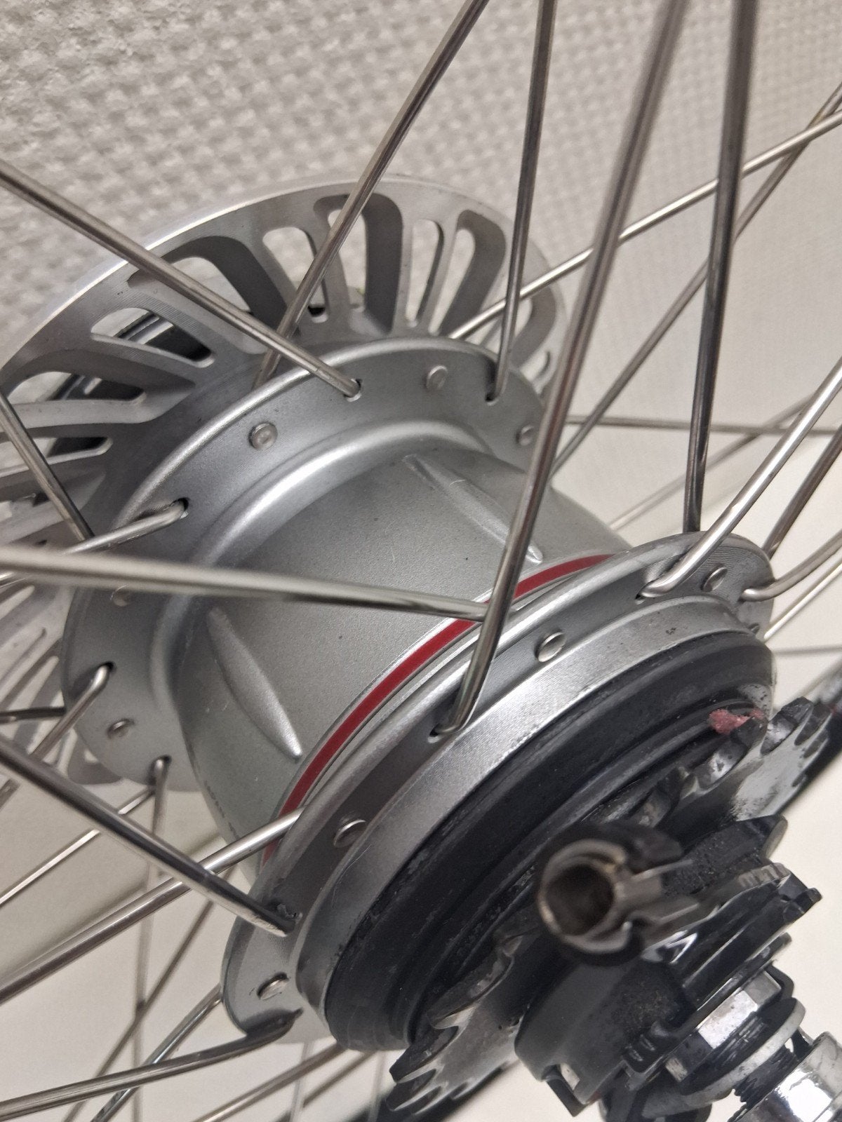 Achterwiel Shimano Nexus 8 premium 28" zwart, Wiel, Elektrische fiets, Ophalen of Verzenden, Zo goed als nieuw