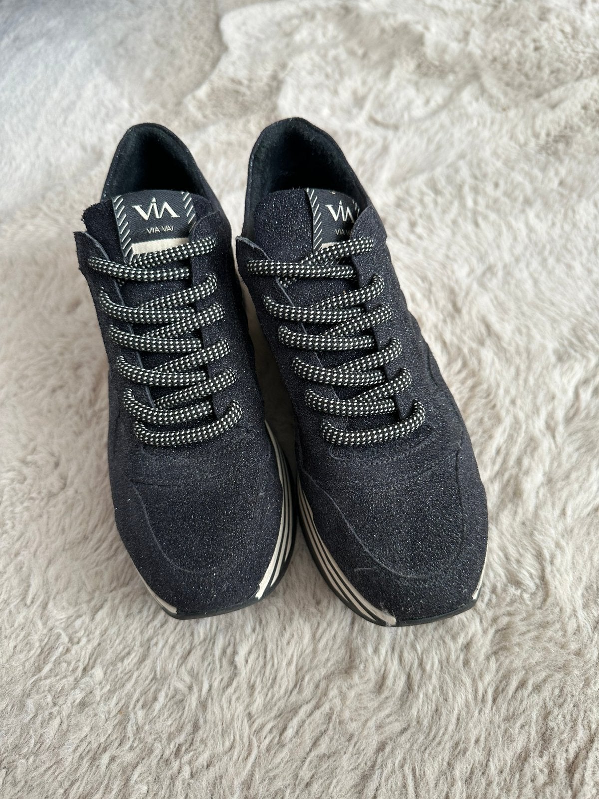 Via Vai sneakers heel donker blauw mt 37, Blauw, Nieuw, Ophalen of Verzenden, Sneakers of Gympen