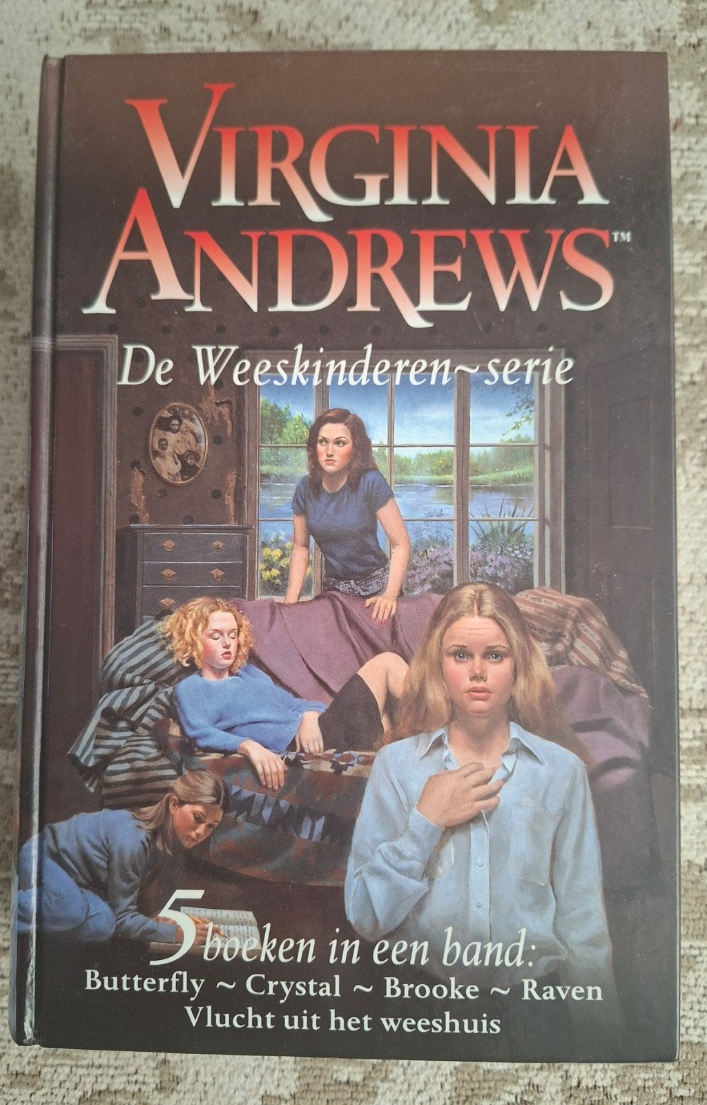 Virginia Andrews - De Weeskinderen-serie 5 boeken in één ba, Ophalen, Gelezen, Virginia Andrews, Nederland