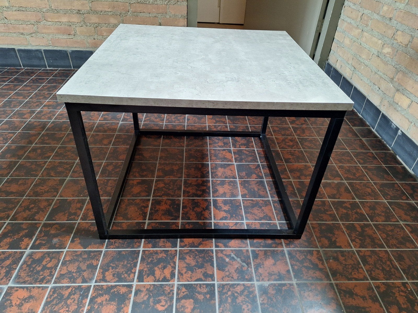 salontafel / bijzettafel betonlook, Metaal of Aluminium, Vierkant, 55 tot 75 cm, Modern industrieel
